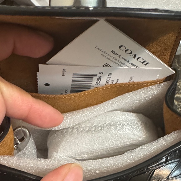 Coach Turn Lock with Chain - Picture 10 of 11